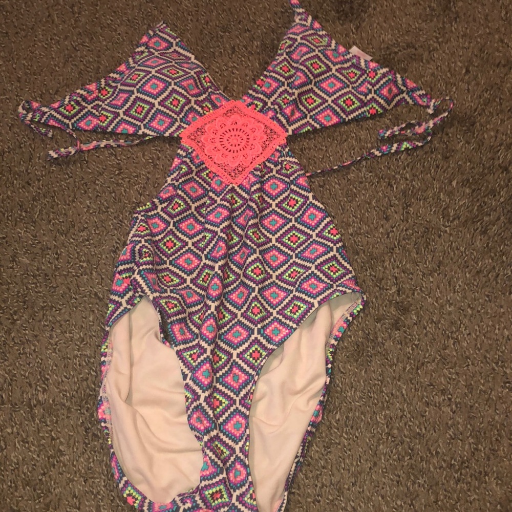 one piece bikini
